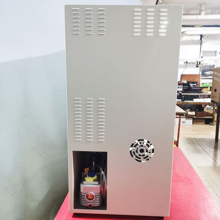 Aparelho de destila&ccedil;&atilde;o a v&aacute;cuo