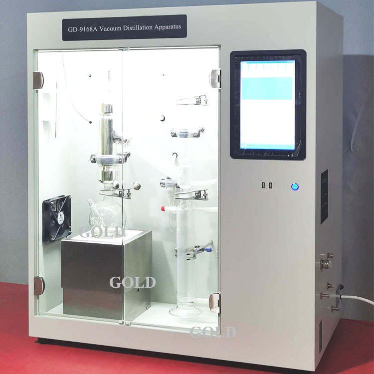 Aparelho autom&aacute;tico de destila&ccedil;&atilde;o a v&aacute;cuo