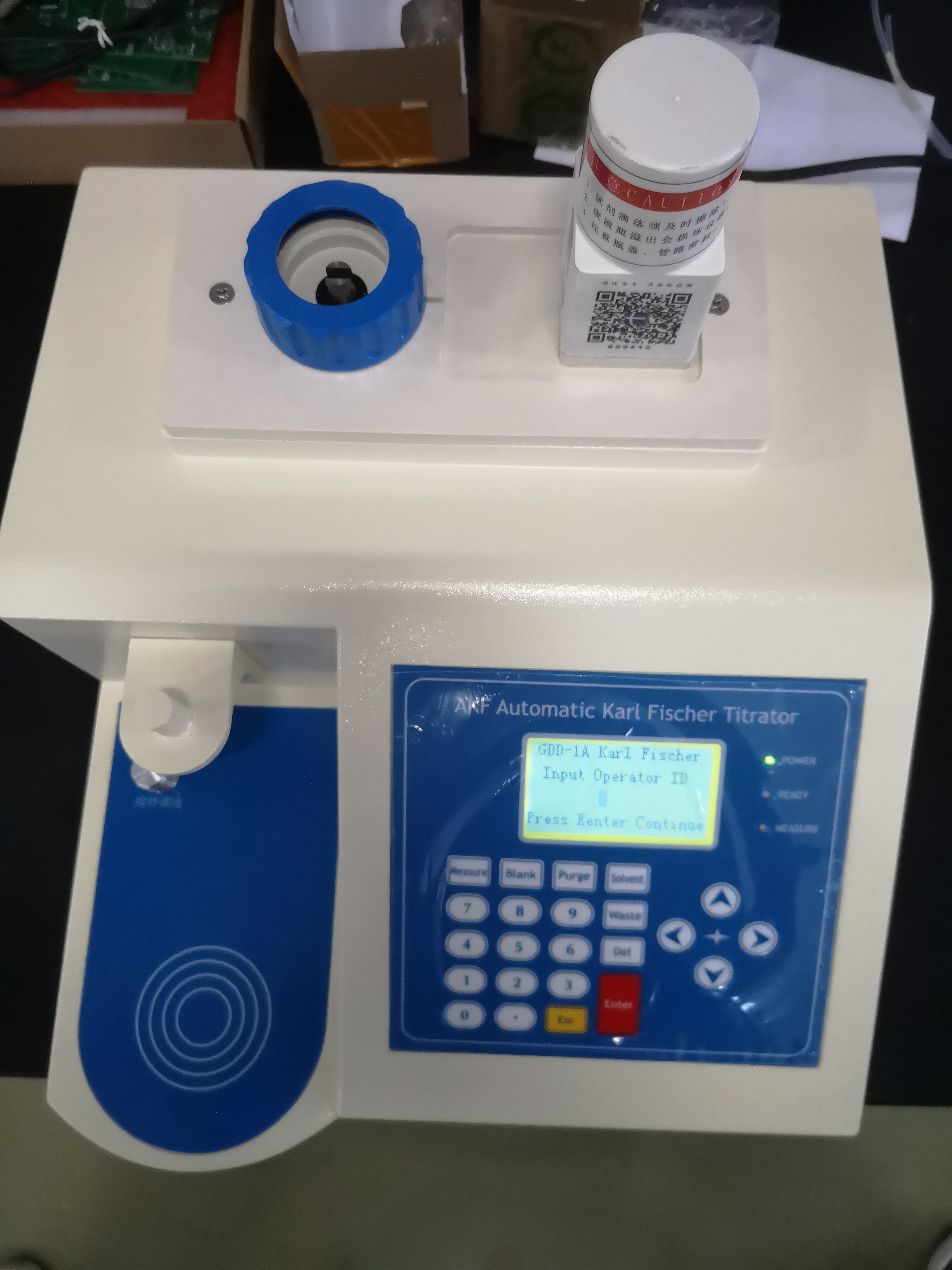 Titrador volum&eacute;trico de Karl Fischer